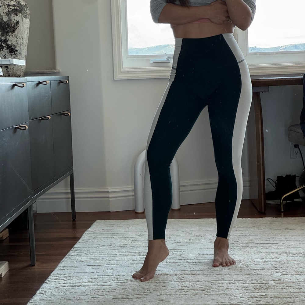 Beyond Yoga green and cream Leggings